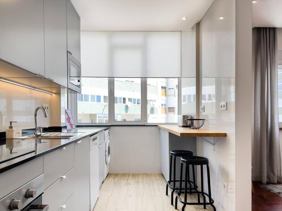 Olaias Lisbon 2 Bed Near Metro 2 Apartment ภายนอก รูปภาพ